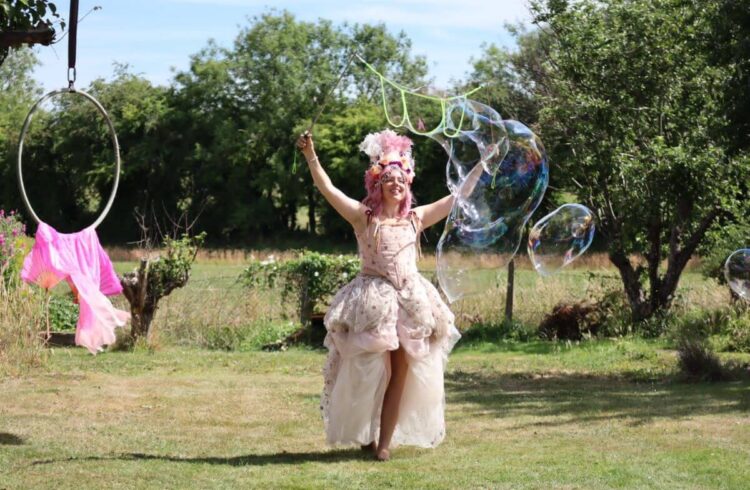 Bubble and Stilts Performer - Priory Park in Great Malvern