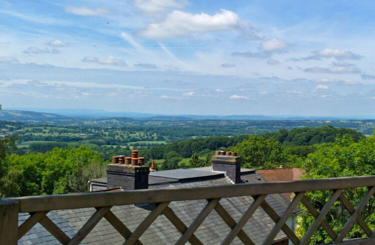 Malvern Hills GeoCentre featuring Cafe H2O 4i