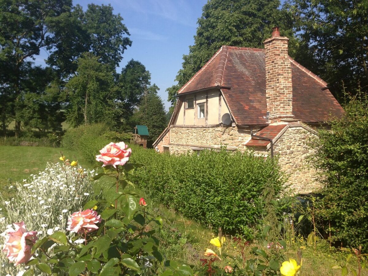 Old Castle Cottages 1