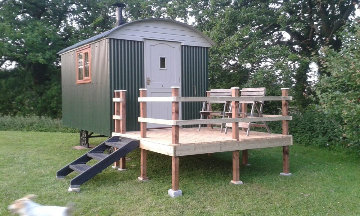 Shepherds Hut at Broad Oak 2