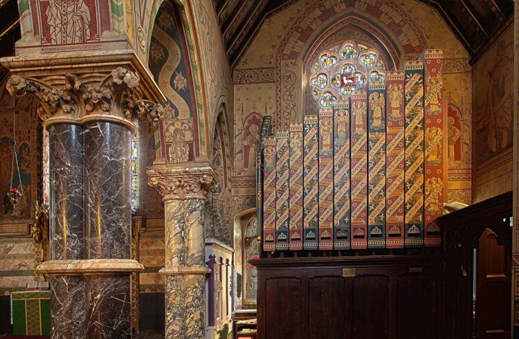 St Leonards Church Interior