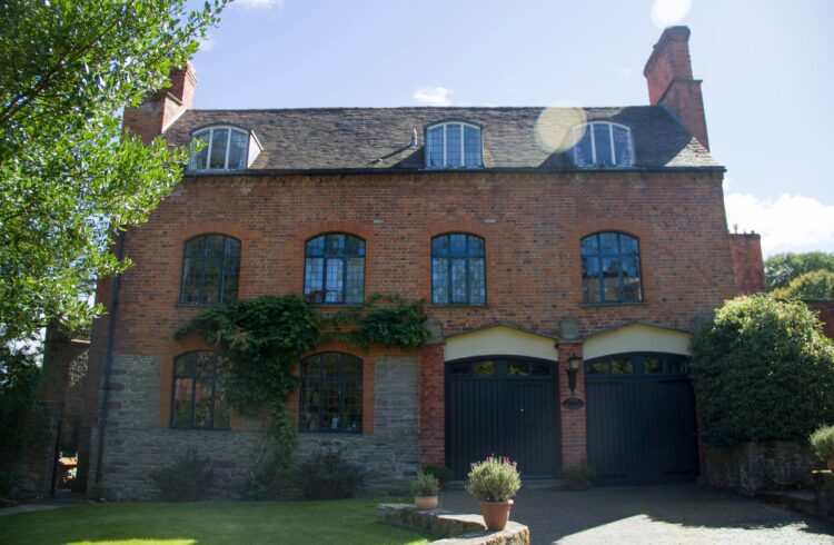 The Coach House 1