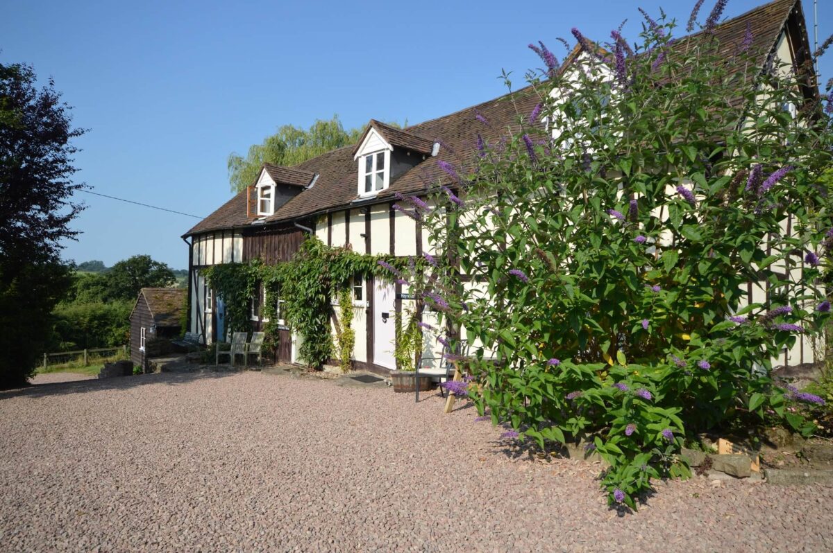 Whitewells Farm Cottages 3