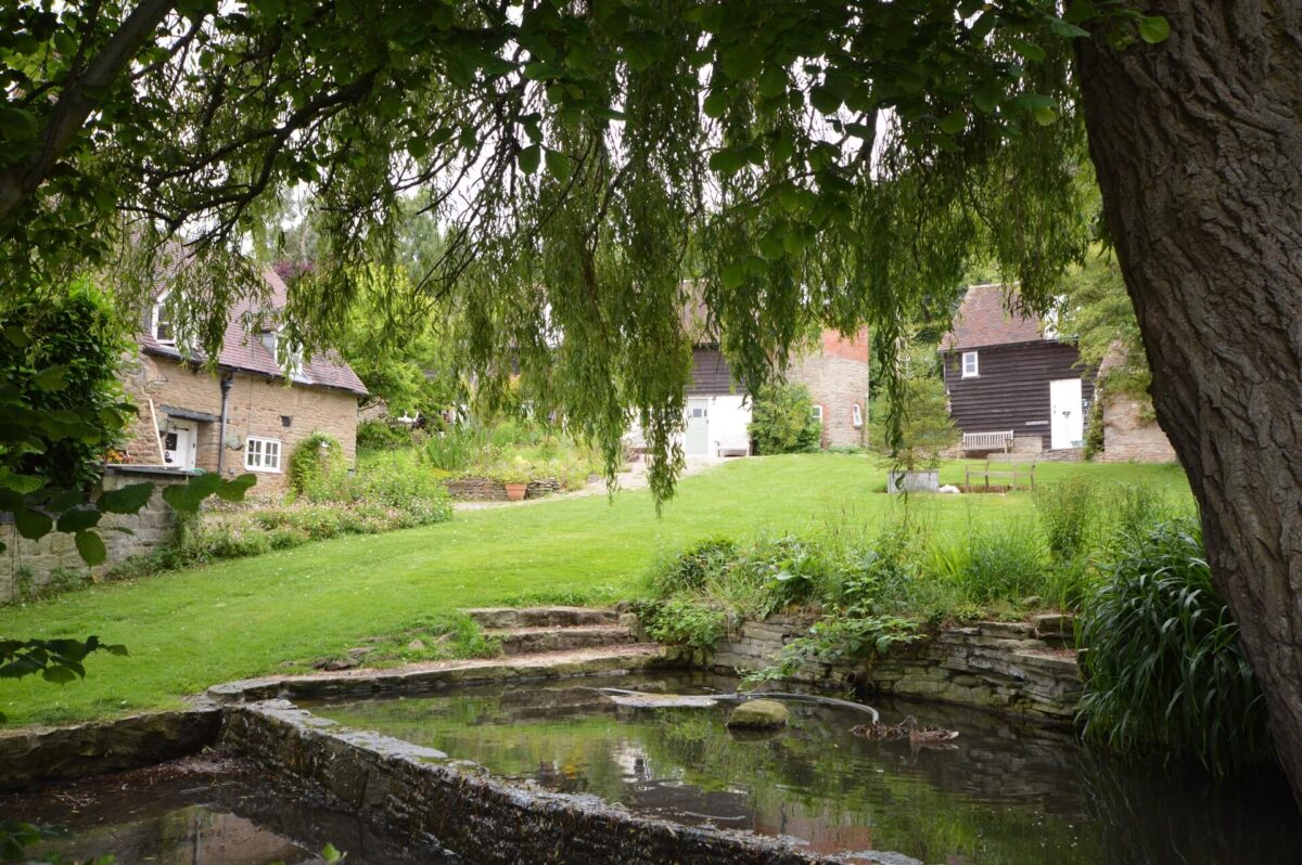 Whitewells Farm Cottages 4