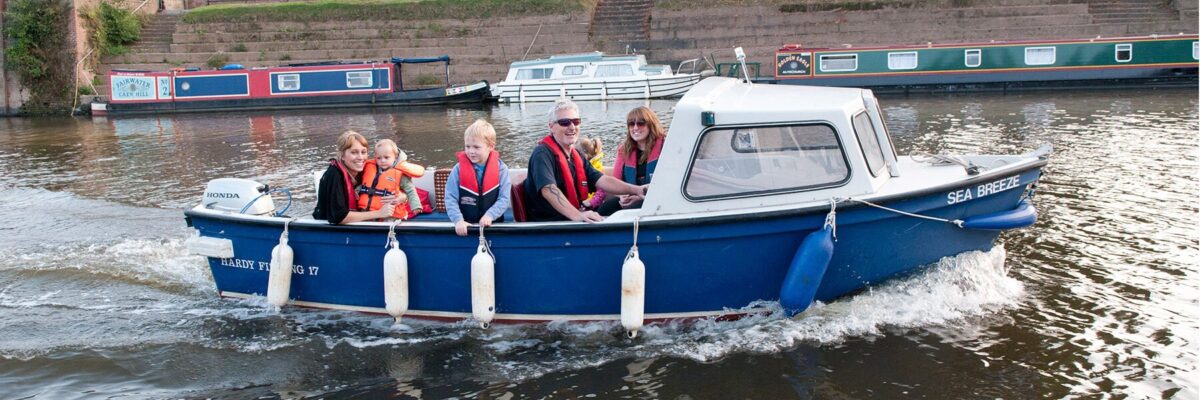 boat hire river severn