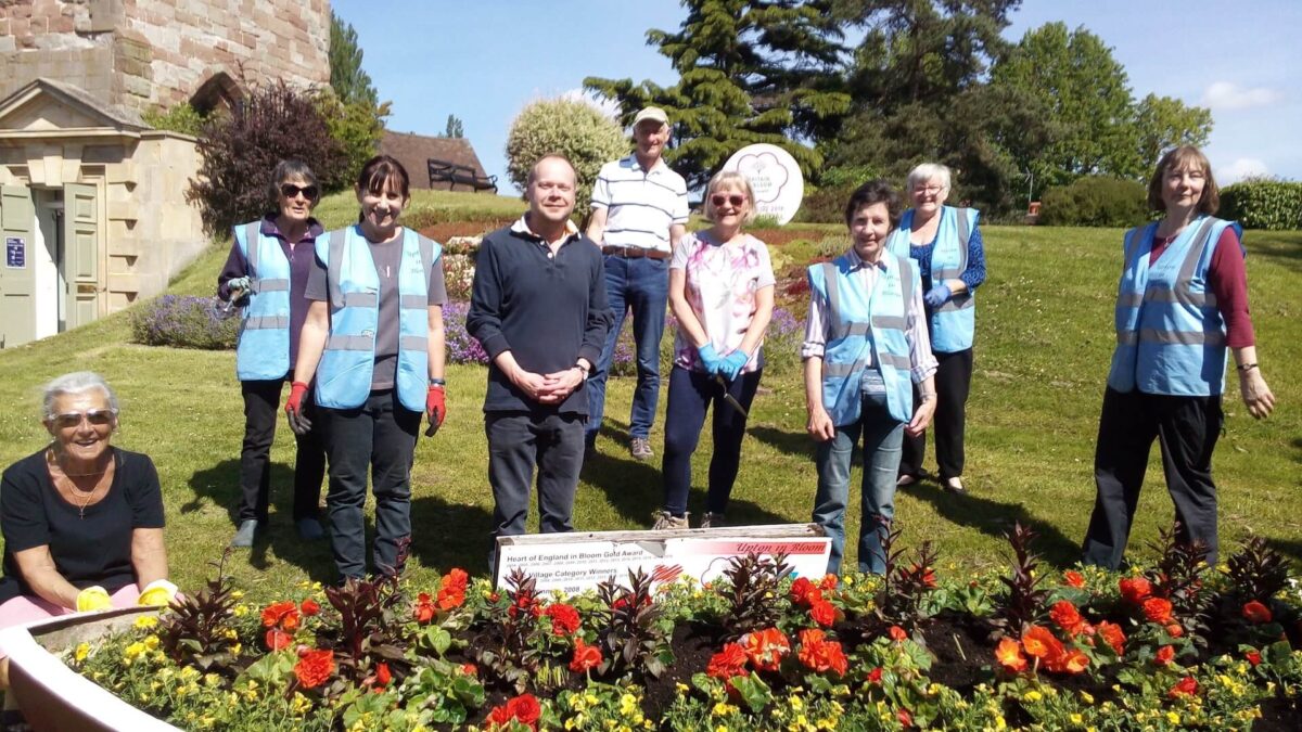 Upton in Bloom volunteers