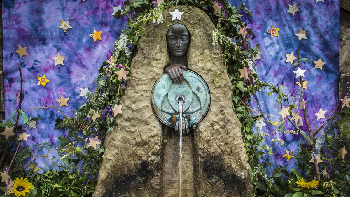 Malvhina Fountain 2021 Well Dressing Copyright Sue Warner