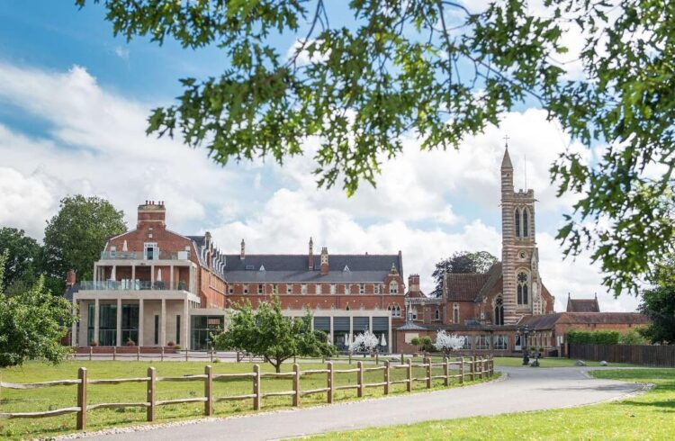 Stanbrook Abbey Hotel