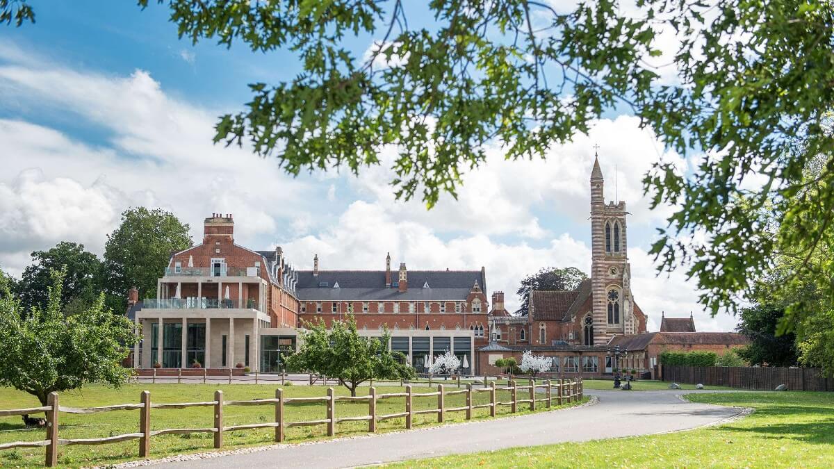 Stanbrook Abbey Hotel