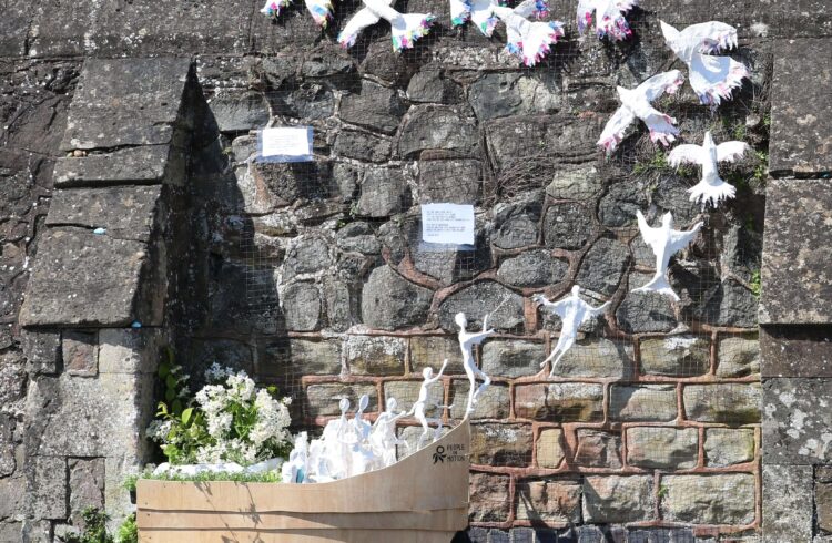 Malvern Link Trough dressed depicting white birds flying from a boat