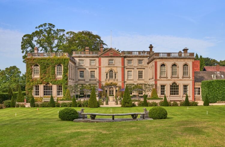 Queen Anne building with lawns at the front