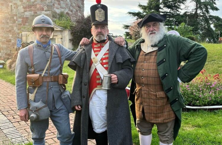 Worcester Re-enactors new Upton upon Severn Festival