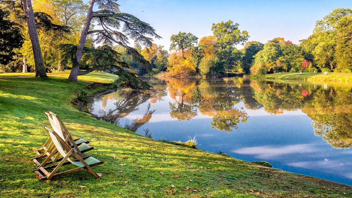 Parkland and lake at Croome - image by John Hubble