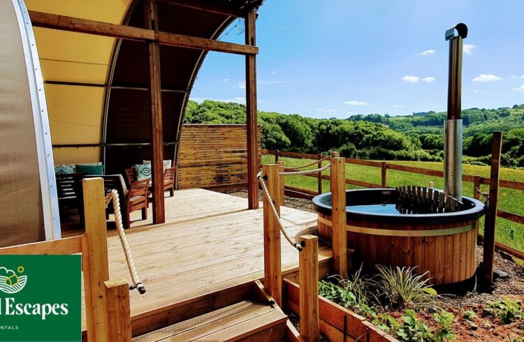 Outdoor decking area with hot tub