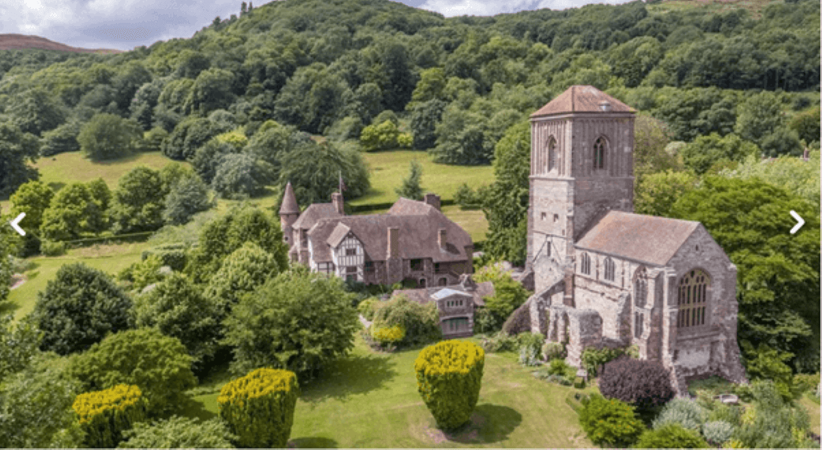 Old English buildings in the countryside