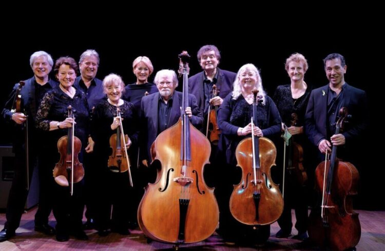 Orchestra Pro Anima, orchestra members with their instruments