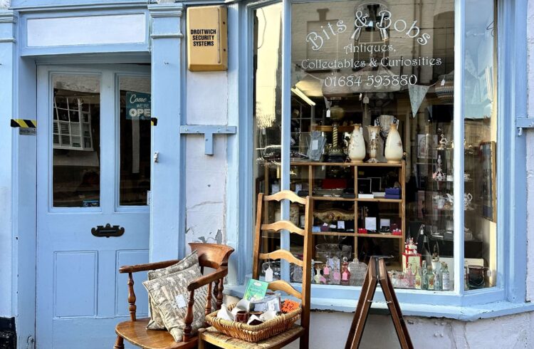 the outdoors of an antique shop